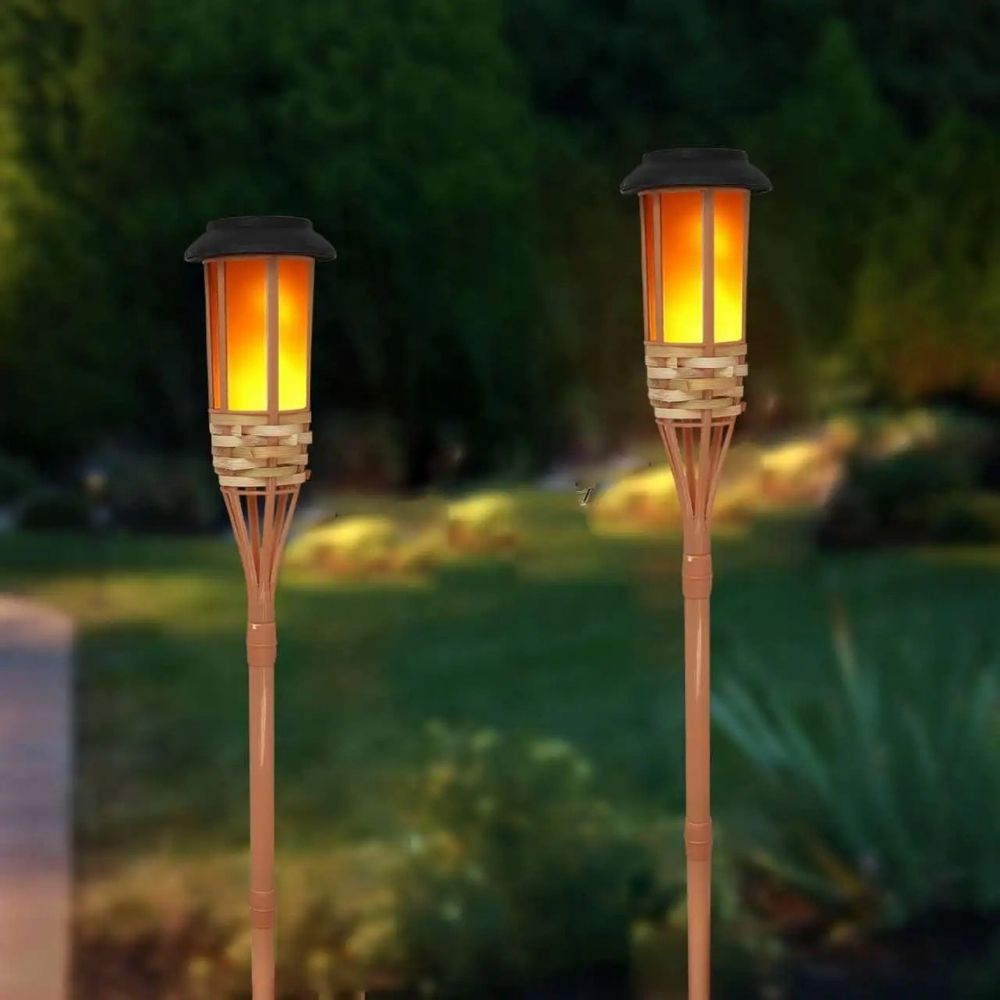 Tocha LED Solar de Bambu - Ilumine Exteriores